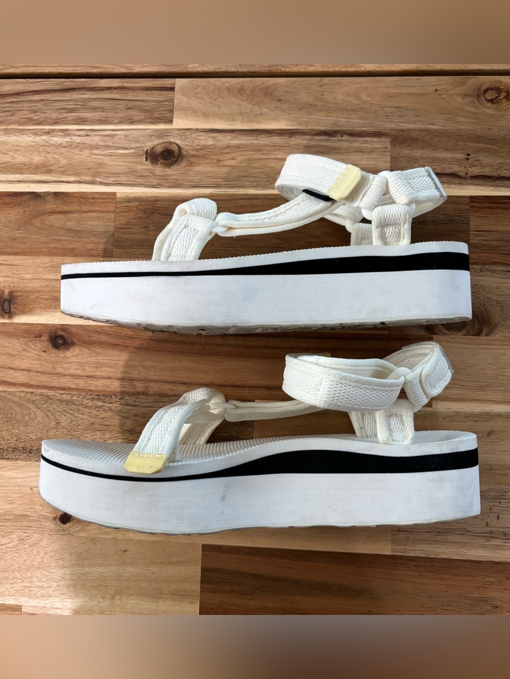 Teva Flatform Sandals - Picture 4 of 10